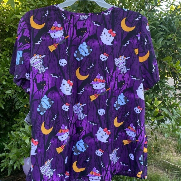 New Hello Kitty Scrub Top Halloween Sanrio 2XL - Picture 4 of 10